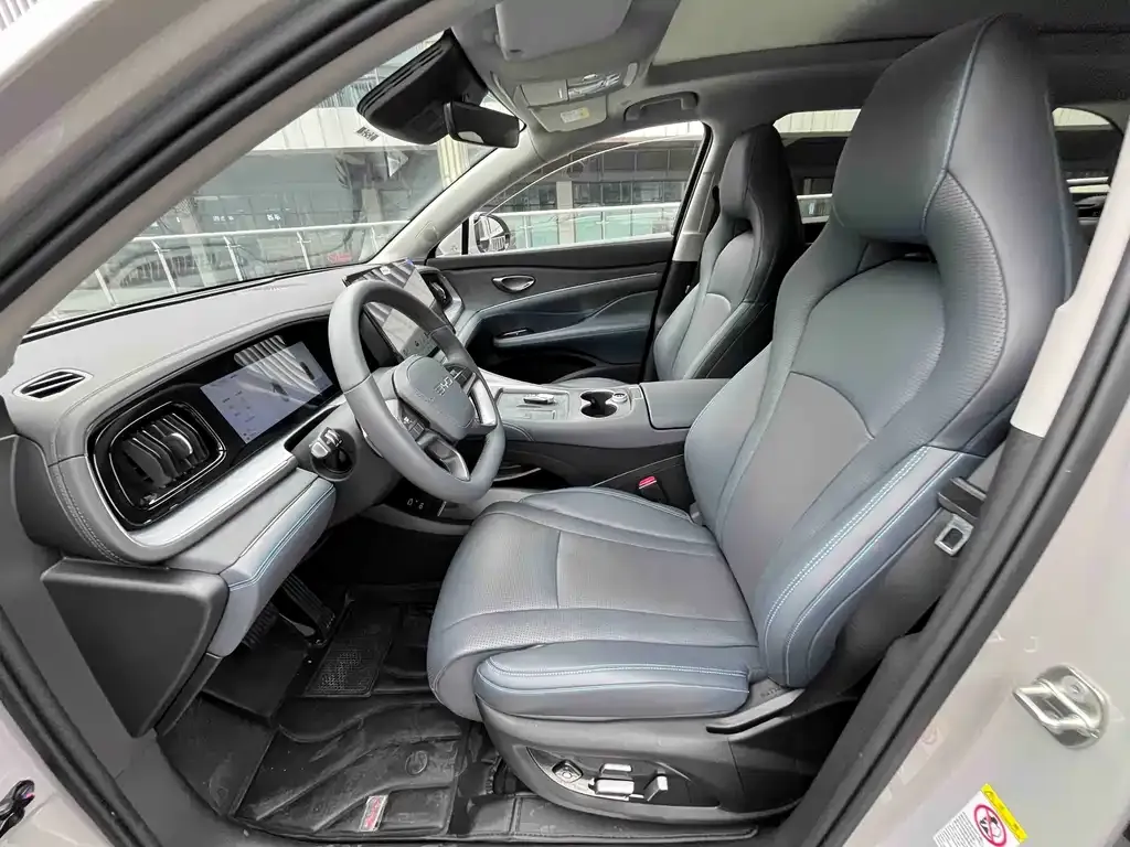 BYD Hiace 07 DM-i — фото 9