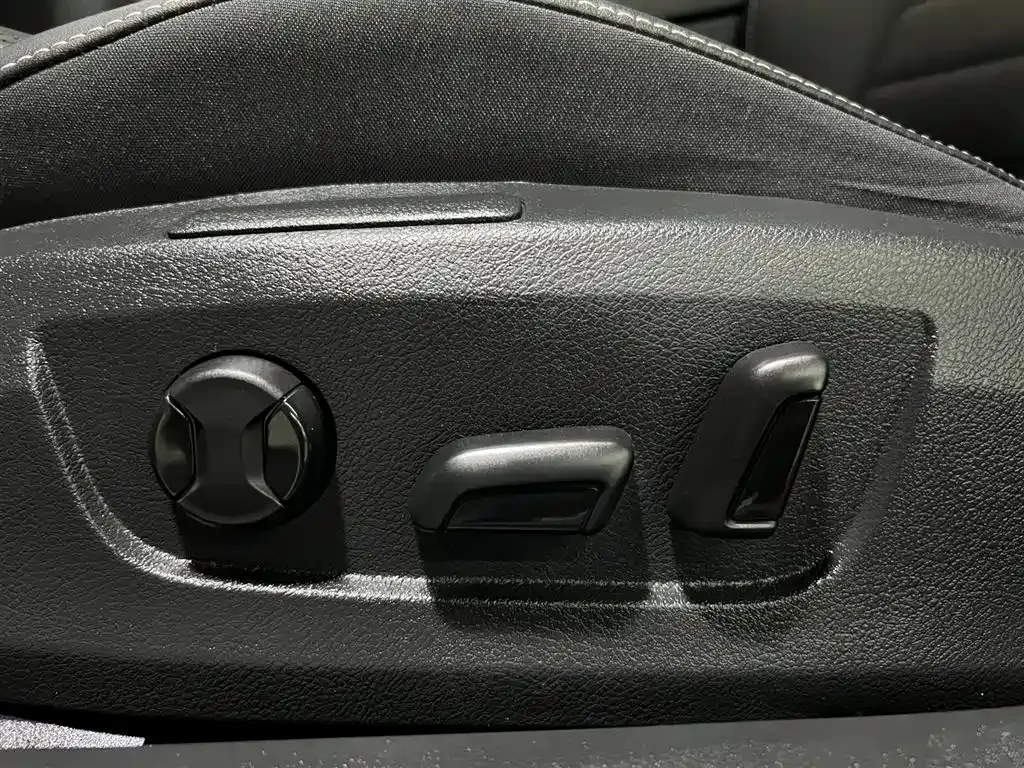 Skoda Superb — фото 9