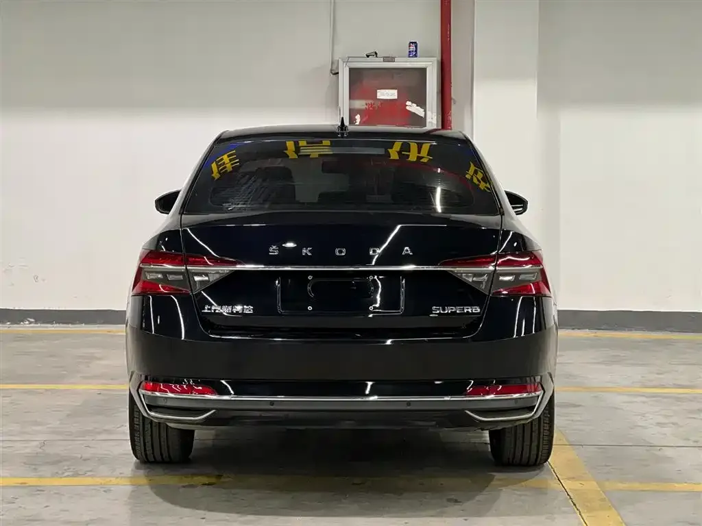 Skoda Superb — фото 2