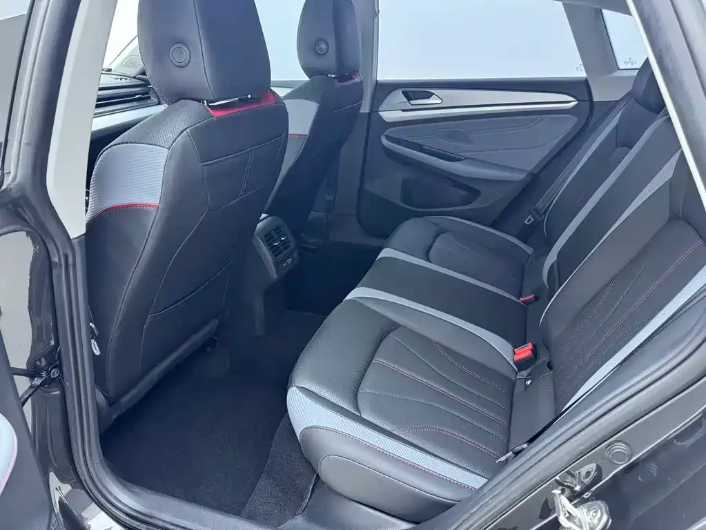 Volkswagen Lamando 2023 из CN, фото 7