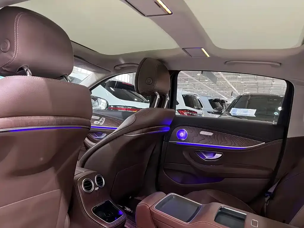 Mercedes-Benz E-Class 2023 из CN, фото 8