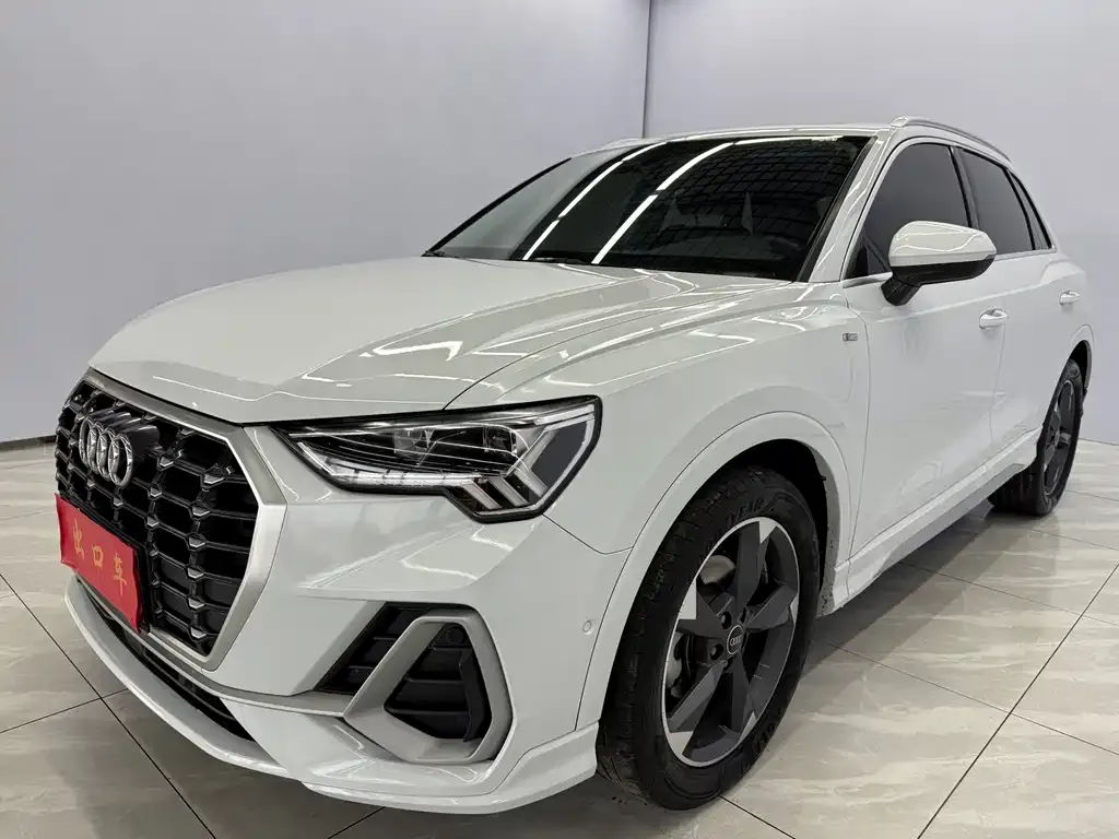 Audi Q3 2022 из CN, фото 1