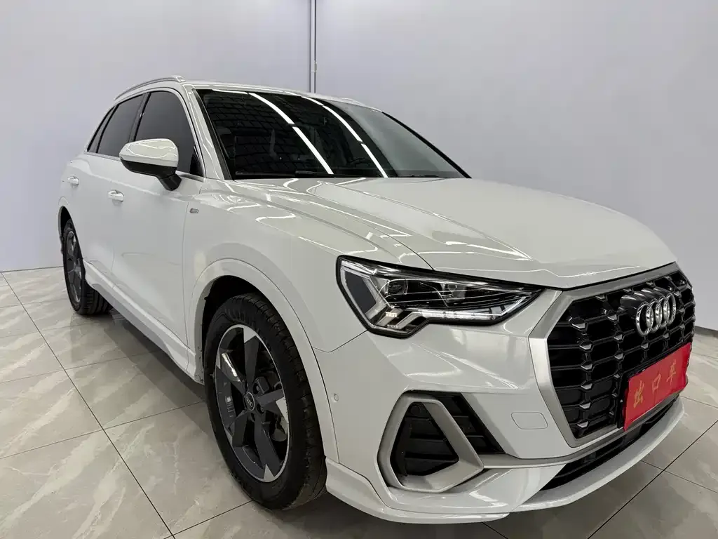 Audi Q3 2022 из CN, фото 2