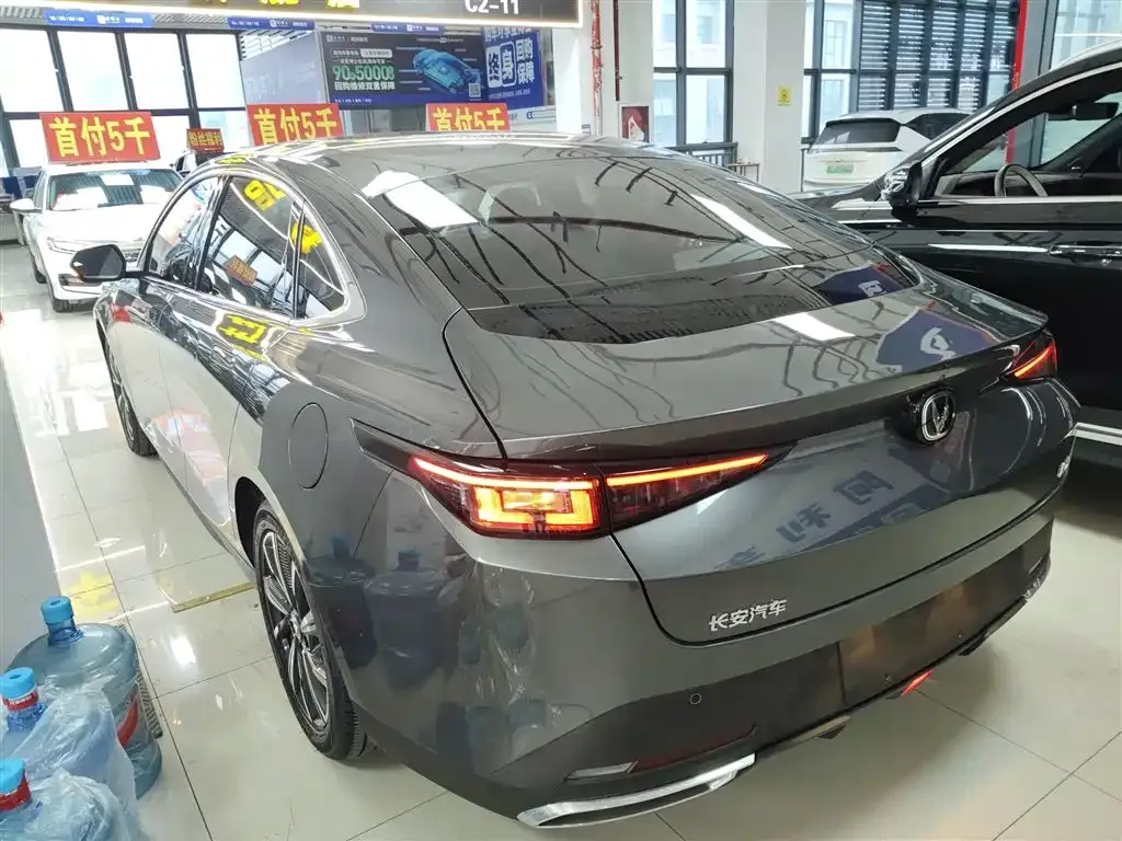 Changan Eado — фото 10
