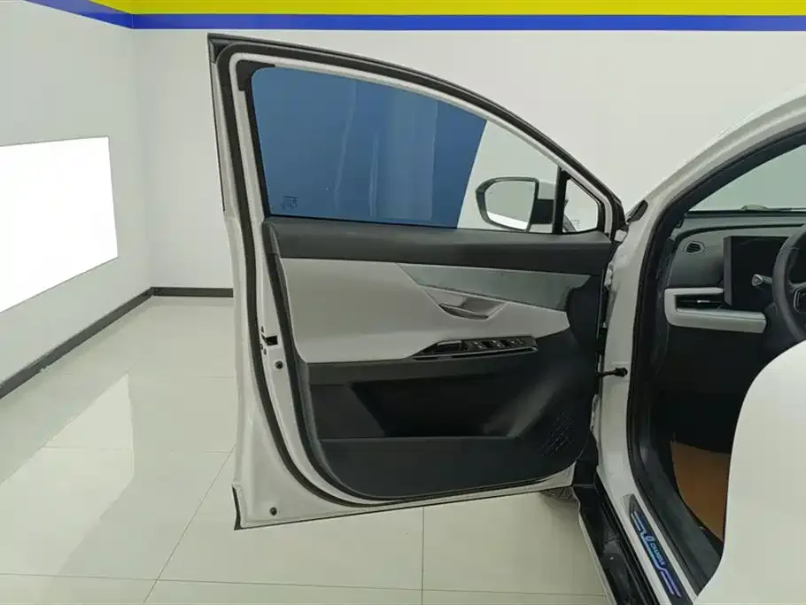 Changan UNI-T 2023 из CN, фото 2