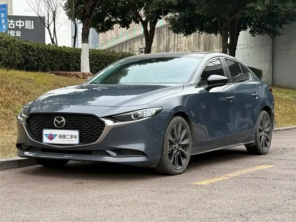 Mazda 3 Axela 2022 из CN, фото 1