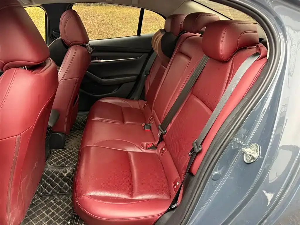 Mazda 3 Axela 2022 из CN, фото 4