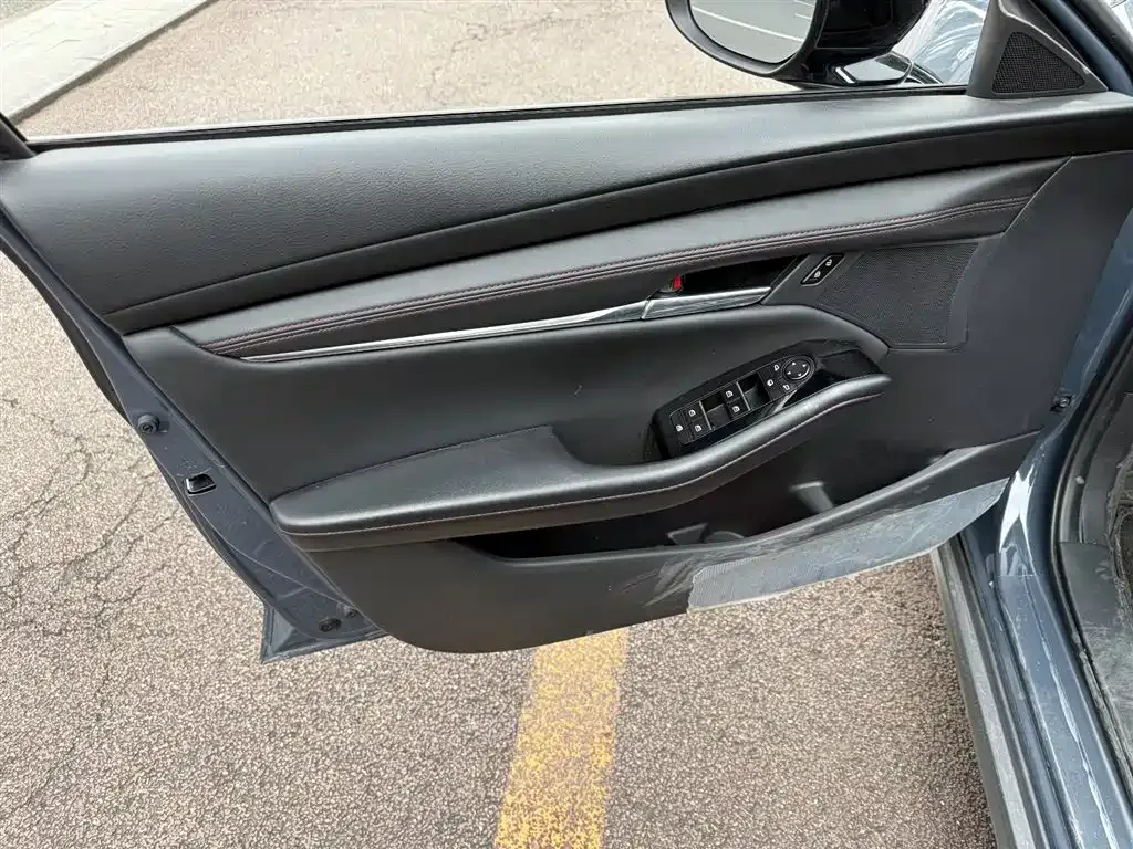 Mazda 3 Axela 2022 из CN, фото 7