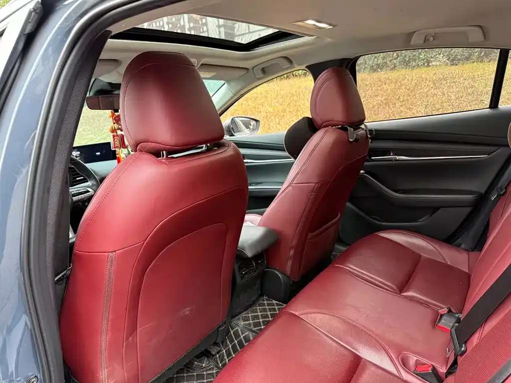 Mazda 3 Axela 2022 из CN, фото 2