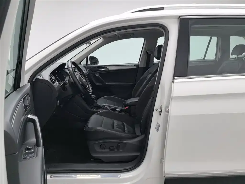Volkswagen Tiguan L 2021 из CN, фото 7