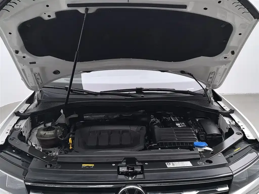 Volkswagen Tiguan L 2021 из CN, фото 8