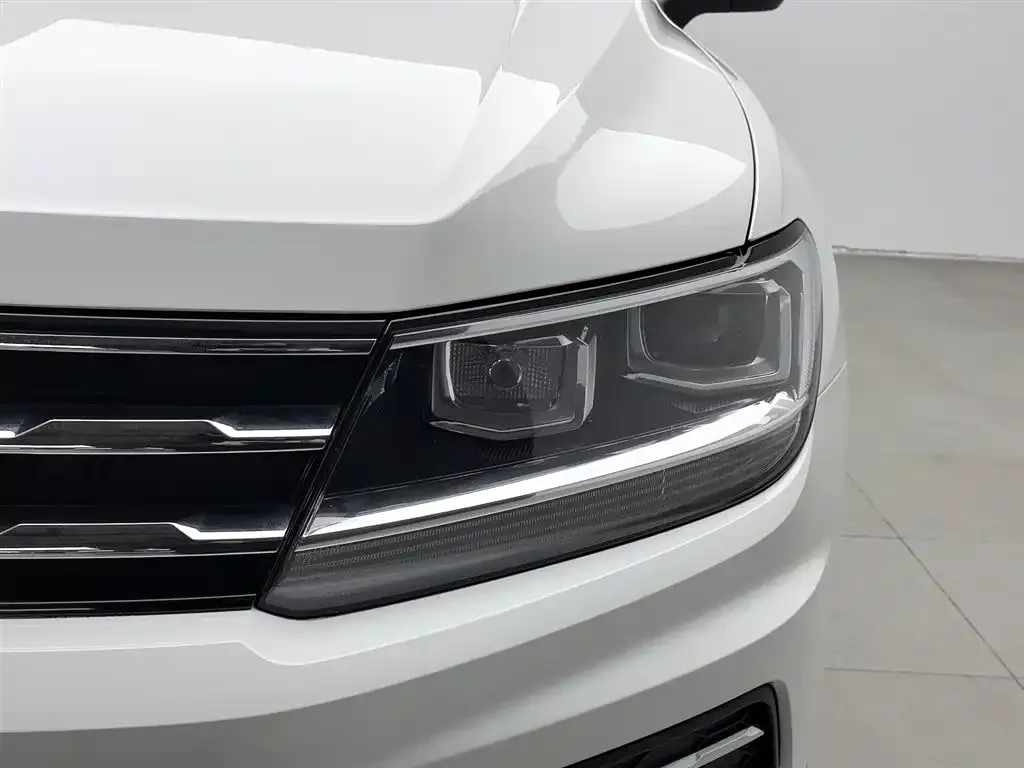 Volkswagen Tiguan L 2021 из CN, фото 4