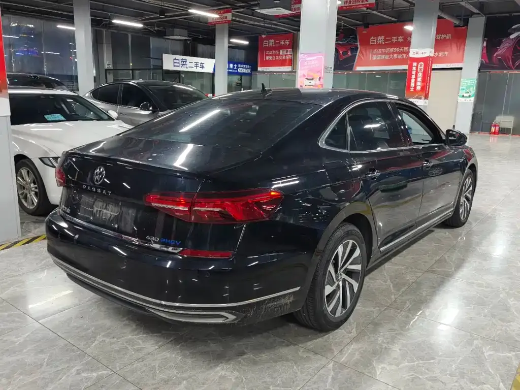 Volkswagen Passat New Energy — фото 7