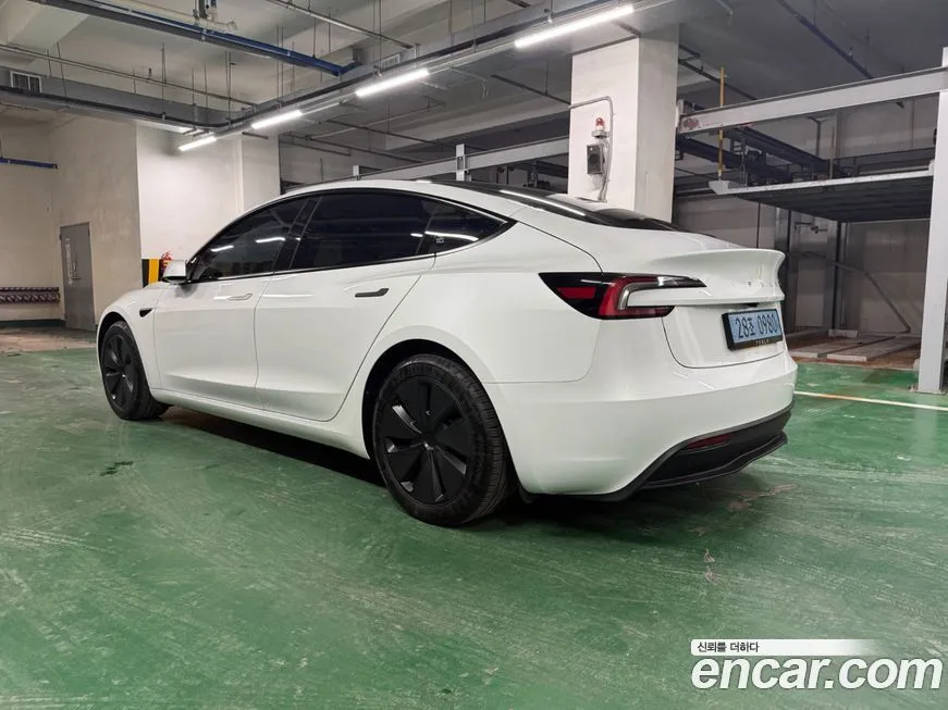 Tesla Model 3 2025 из KR, фото 4