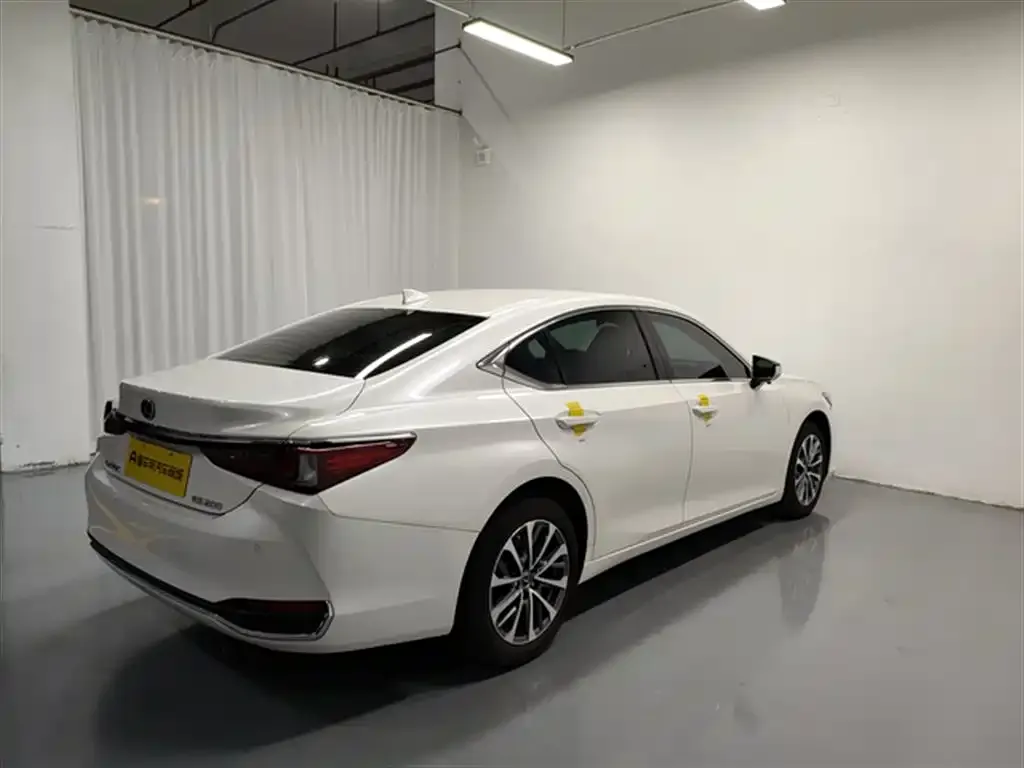Lexus ES 2024 из CN, фото 5
