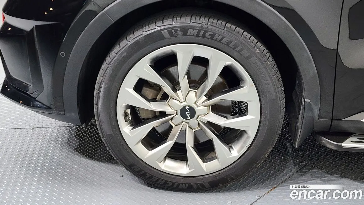 Kia Sorento — фото 6