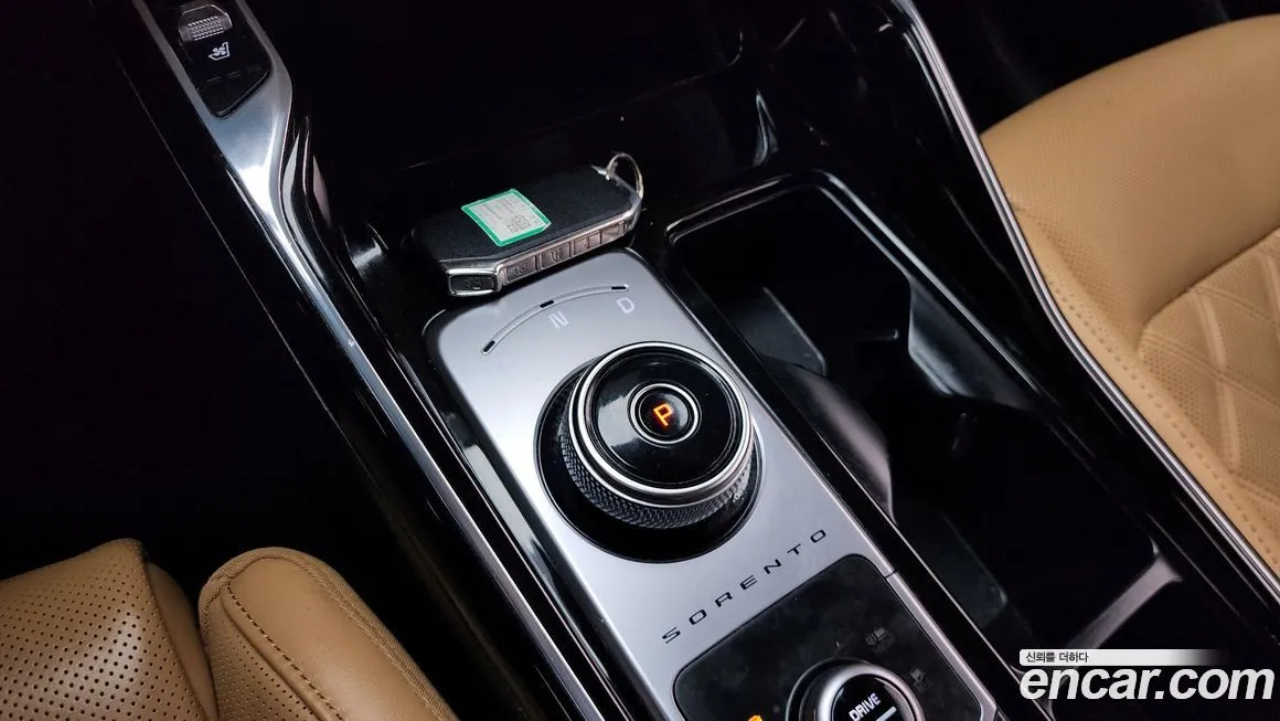 Kia Sorento — фото 10