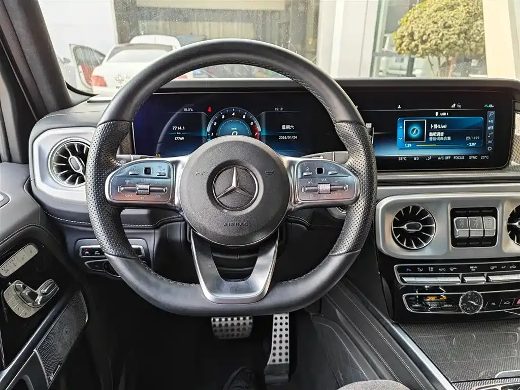 Mercedes-Benz G-Class — фото 10