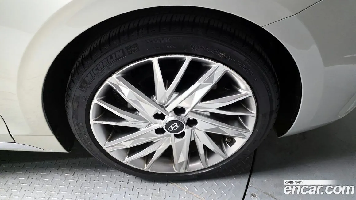Hyundai Grandeur 2021 из KR, фото 2