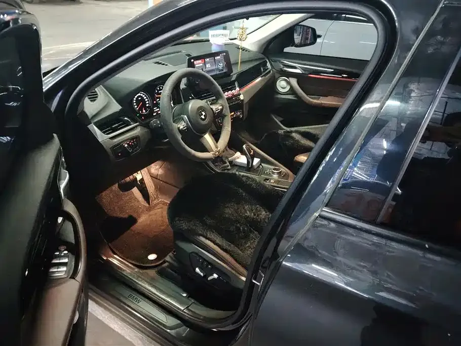 BMW X1 2021 из CN, фото 10