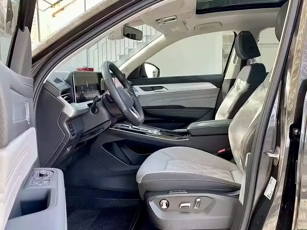 Volkswagen Tavendor 2025 из CN, фото 8