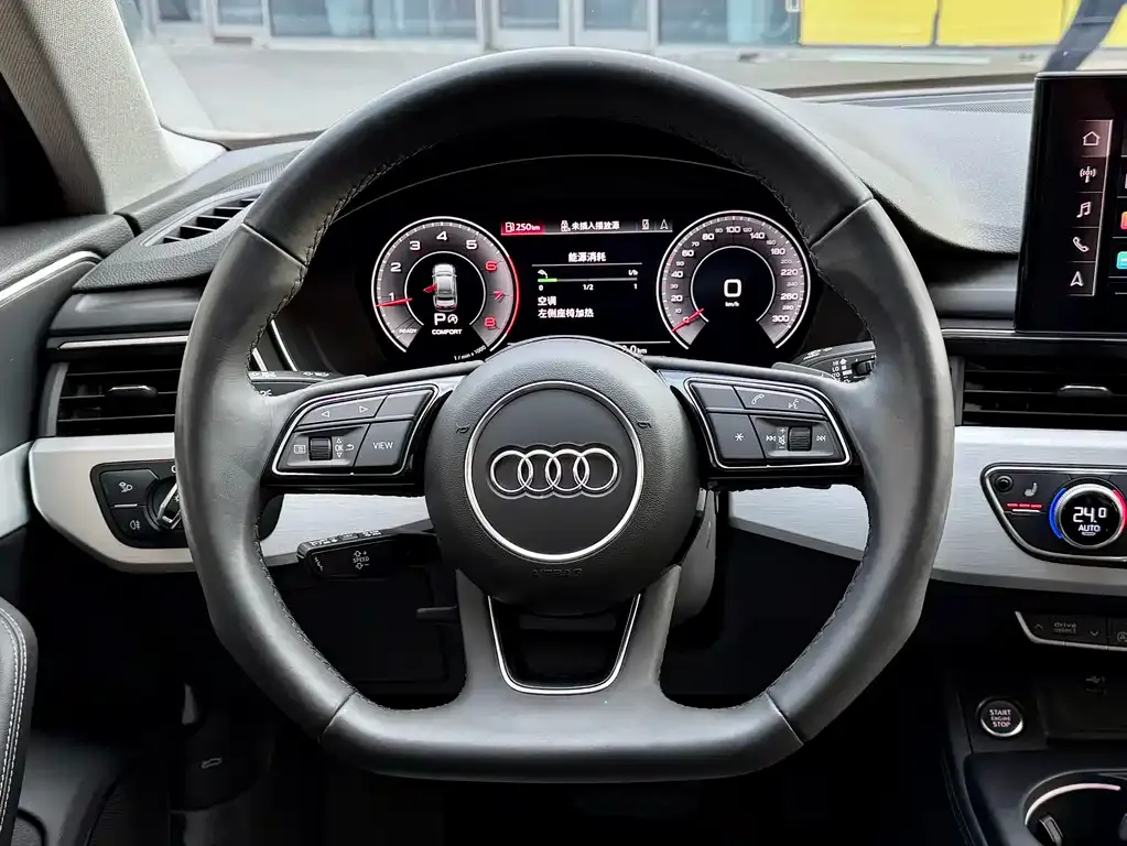 Audi A4L — фото 5