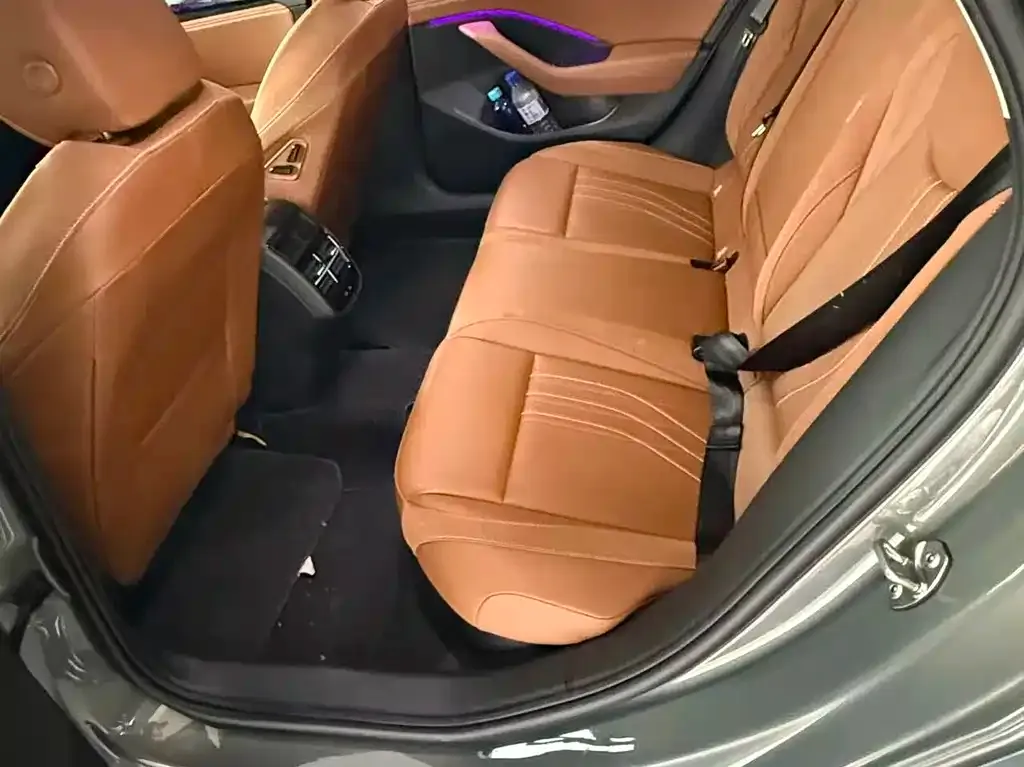 Volkswagen Magotan 2025 из CN, фото 7