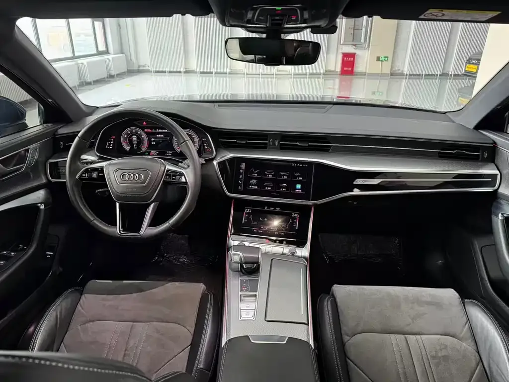 Audi A6L 2023 из CN, фото 2
