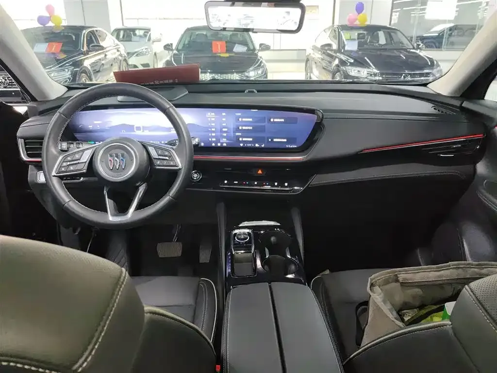 Buick Envision Plus — фото 6