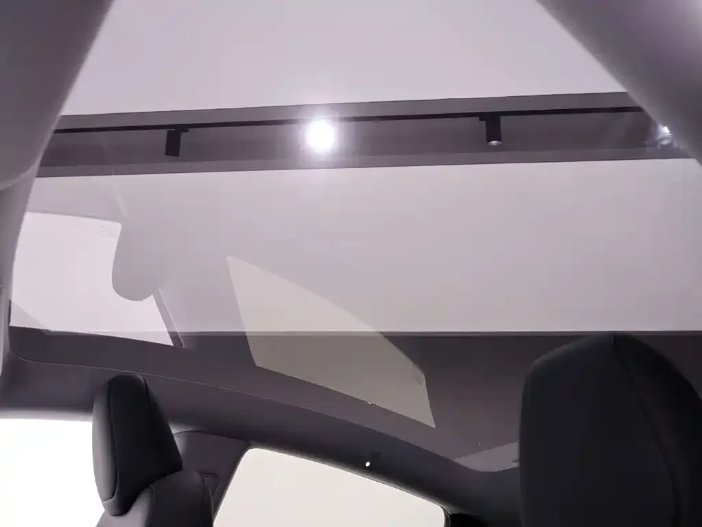 Tesla Model Y 2025 из CN, фото 6