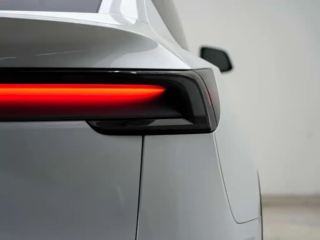Tesla Model Y 2025 из CN, фото 4