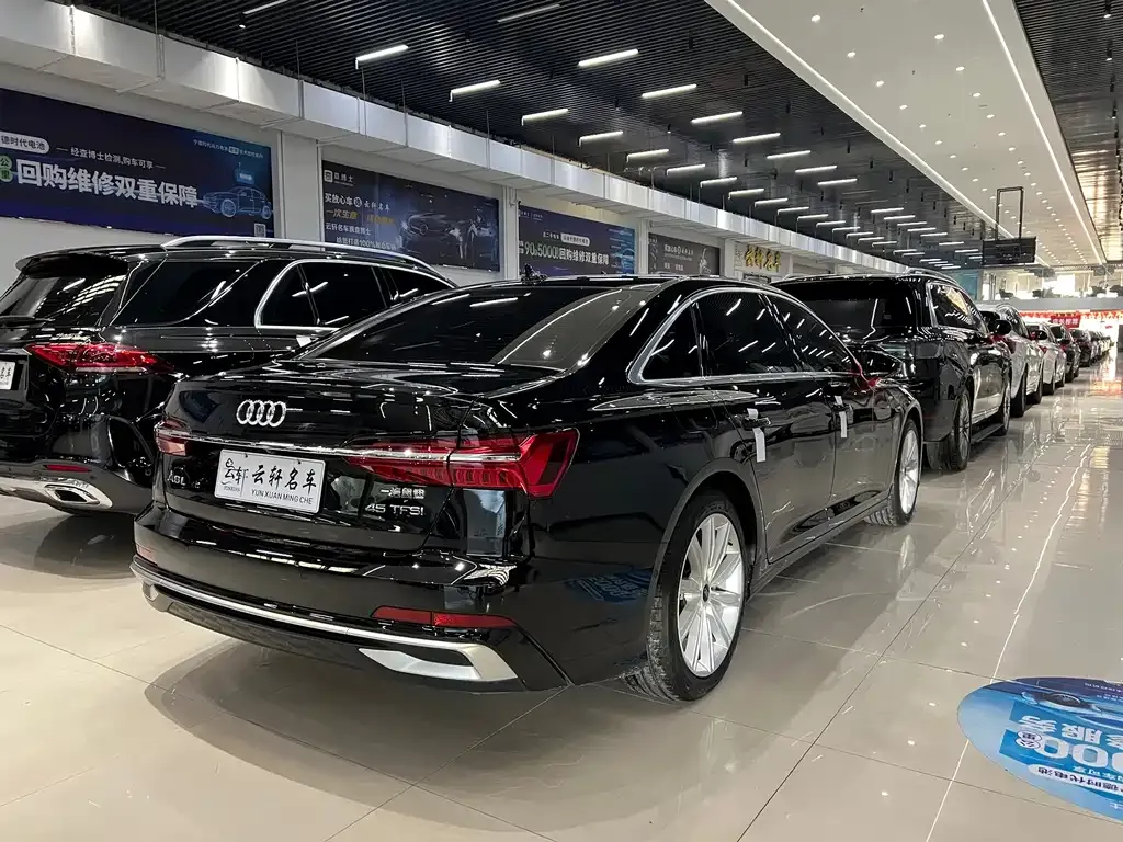 Audi A6L 2024 из CN, фото 4