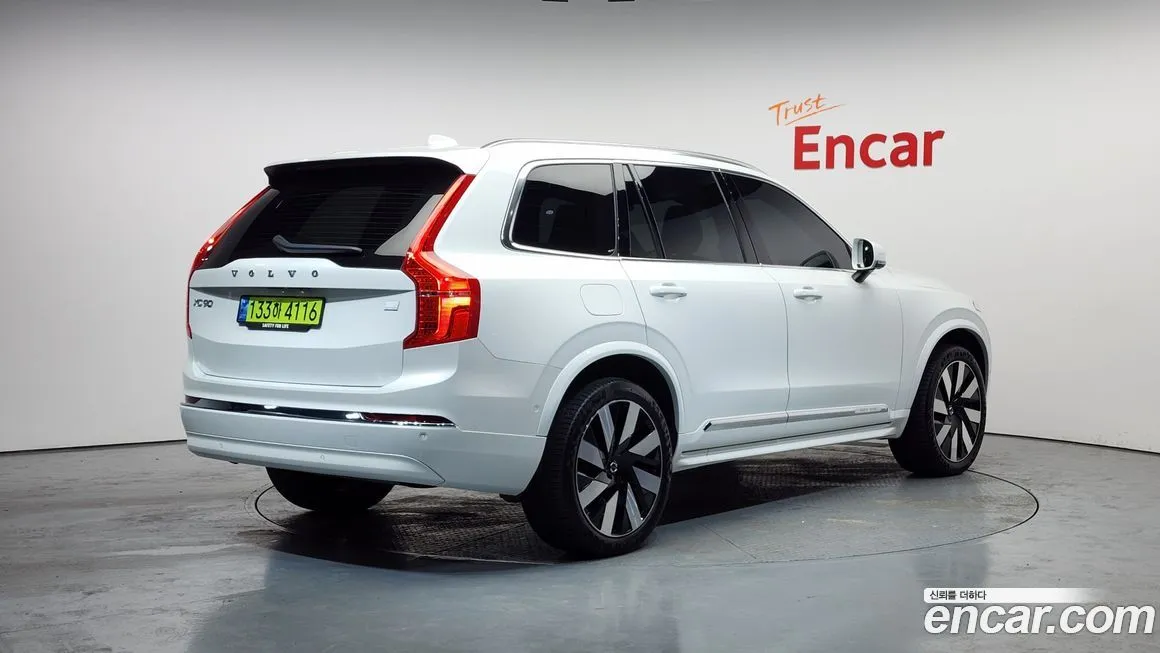 Volvo XC90 — фото 7