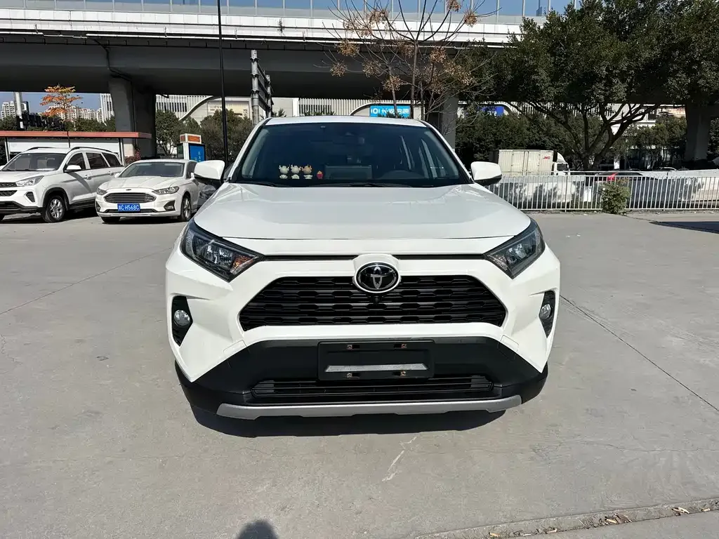 Toyota RAV4 2021 из CN, фото 6
