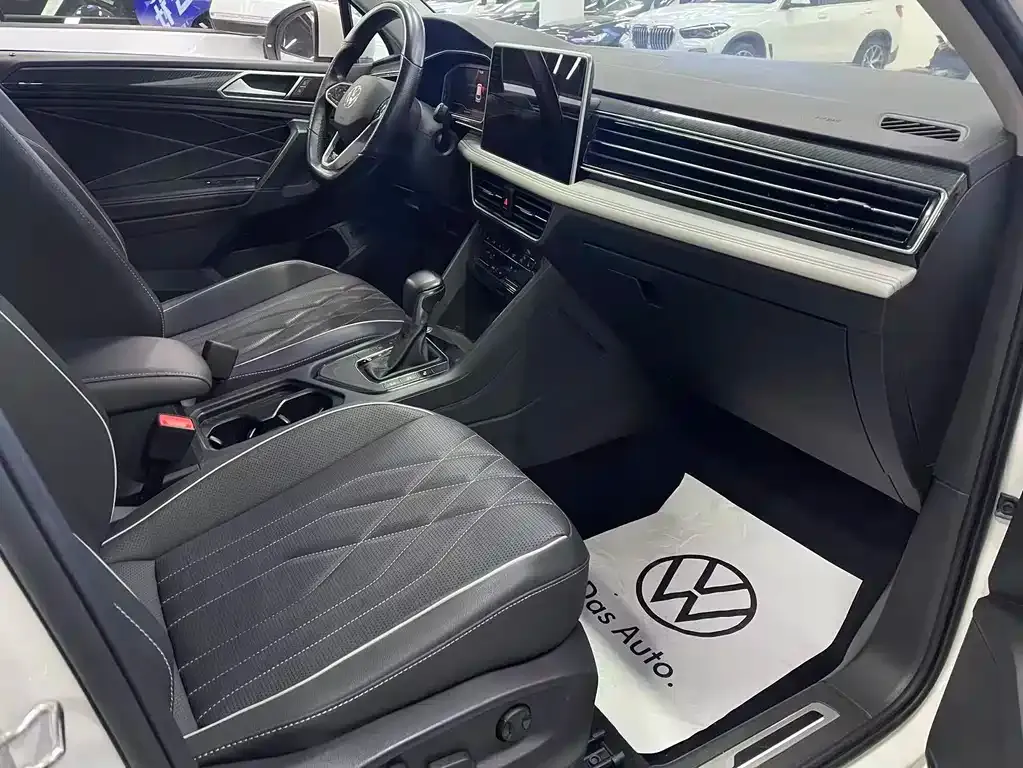Volkswagen Tiguan L 2022 из CN, фото 5