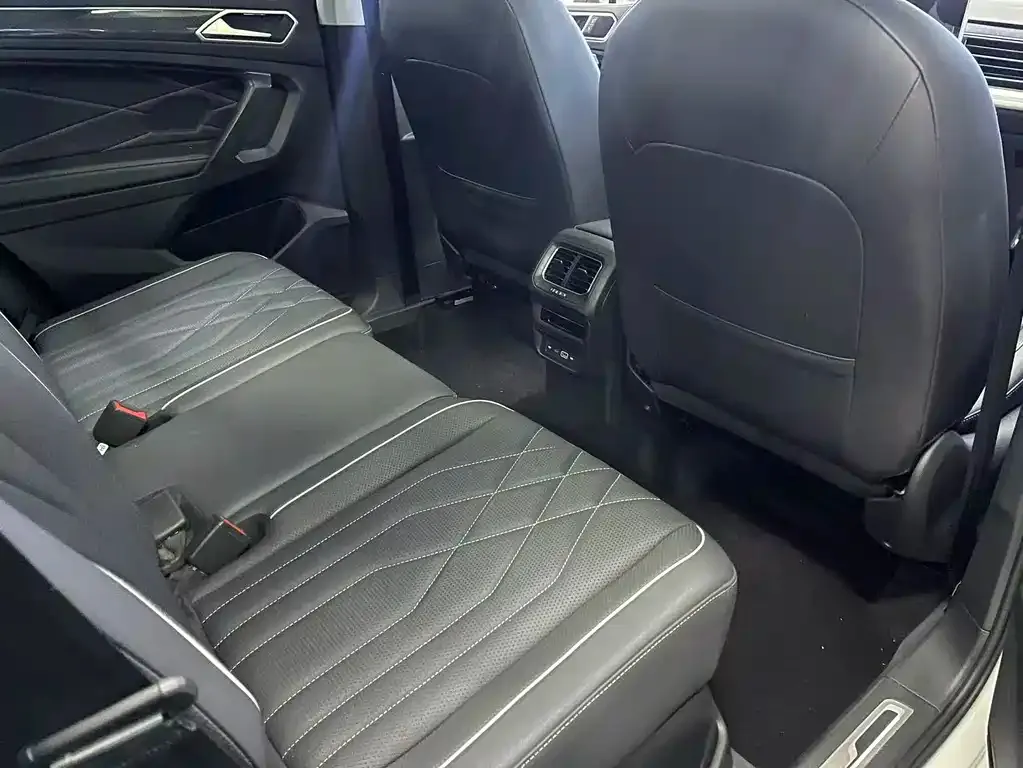 Volkswagen Tiguan L 2022 из CN, фото 9