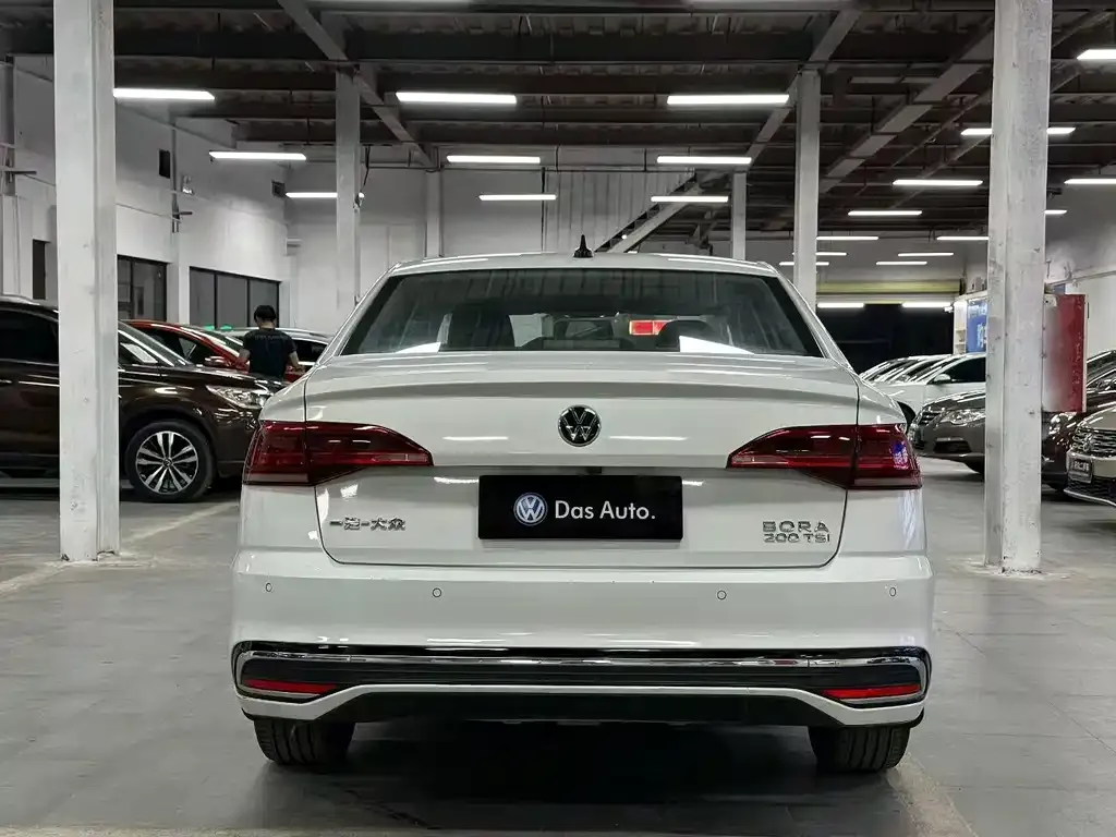 Volkswagen Bora 2023 из CN, фото 2