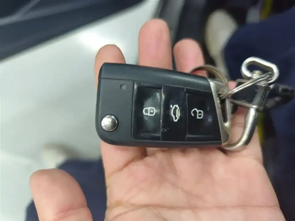 Volkswagen Lavida 2021 из CN, фото 2