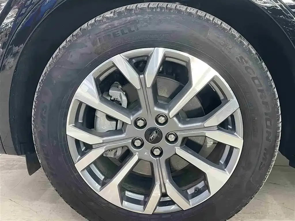 Ford Edge 2023 из CN, фото 9