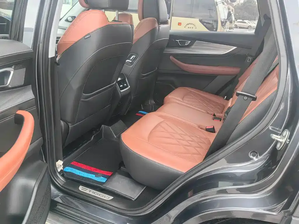 Chery Tiggo 8 PLUS — фото 8