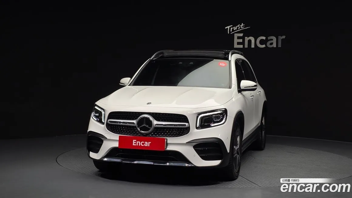 Mercedes-Benz GLB-Class — фото 7