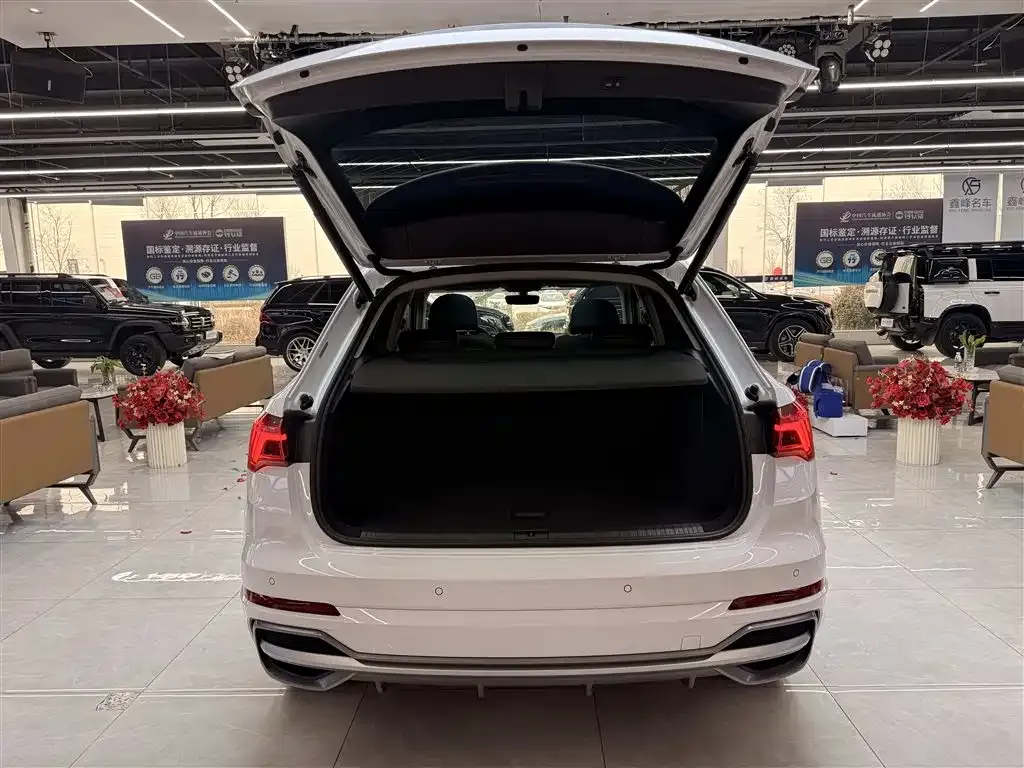 Audi Q3 2022 из CN, фото 5