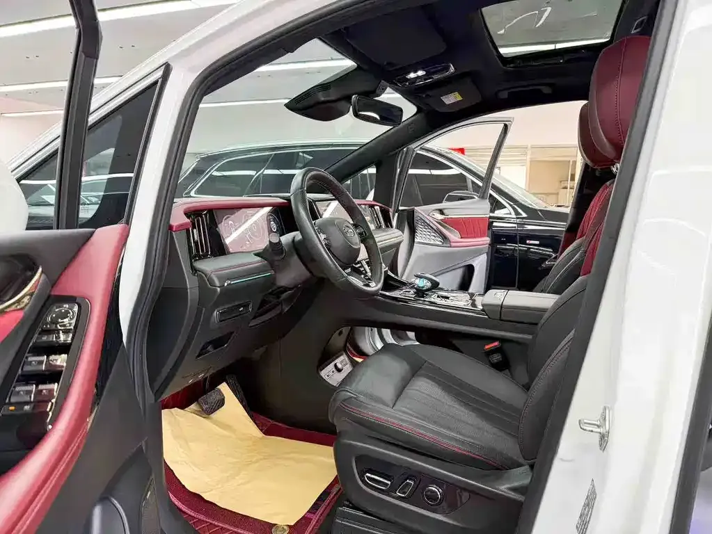 GAC Motor Trumpchi M8 — фото 6