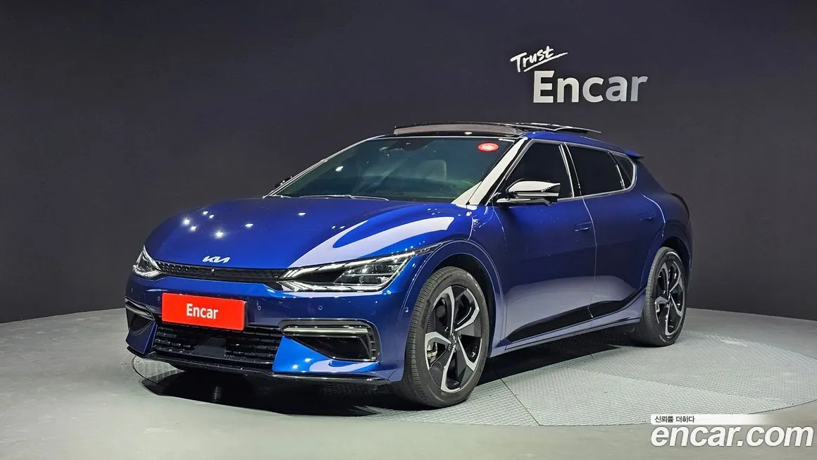 Kia EV6 — фото 1