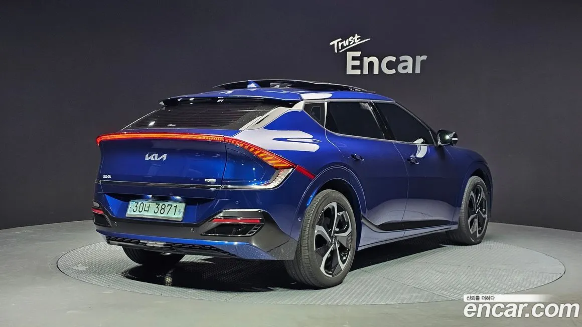 Kia EV6 — фото 6