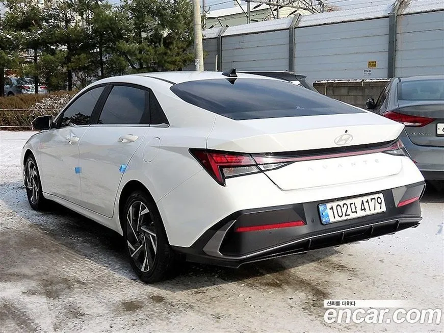 Hyundai AVANTE — фото 2