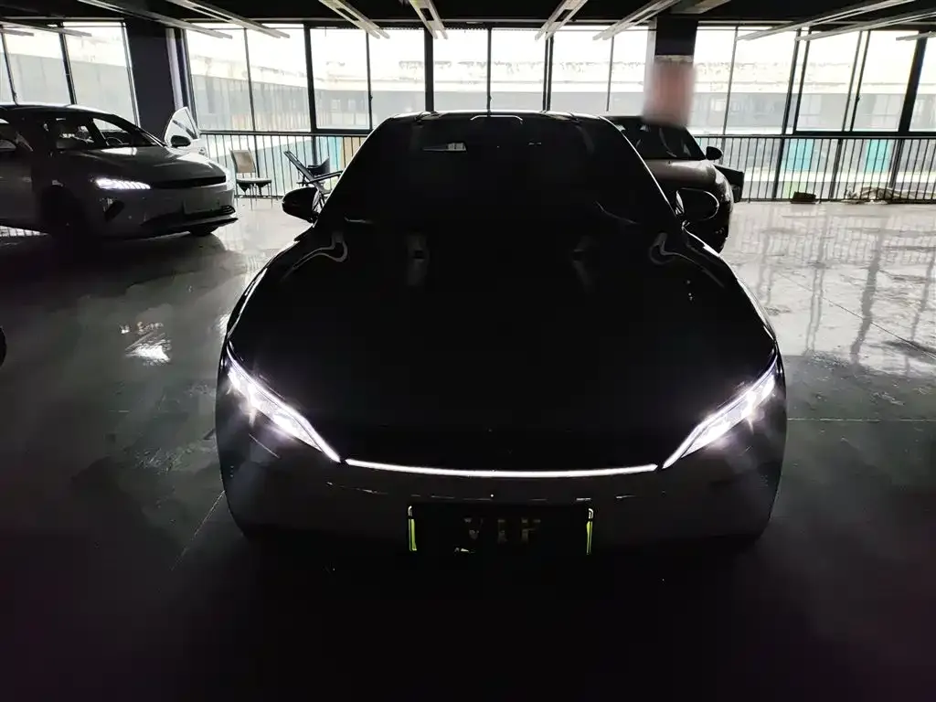 BYD Han 2025 из CN, фото 3