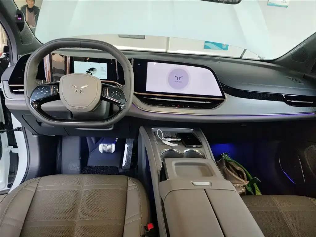 Hongqi Tiangong 08 2026 из CN, фото 7
