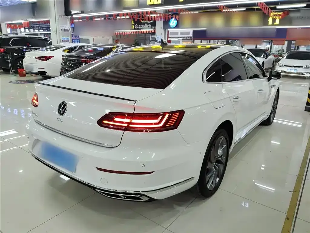 Volkswagen CC 2022 из CN, фото 10