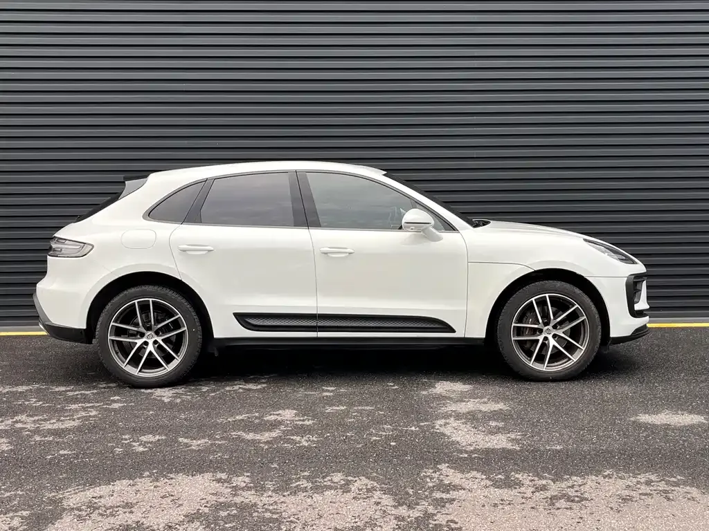 Porsche Macan — фото 7
